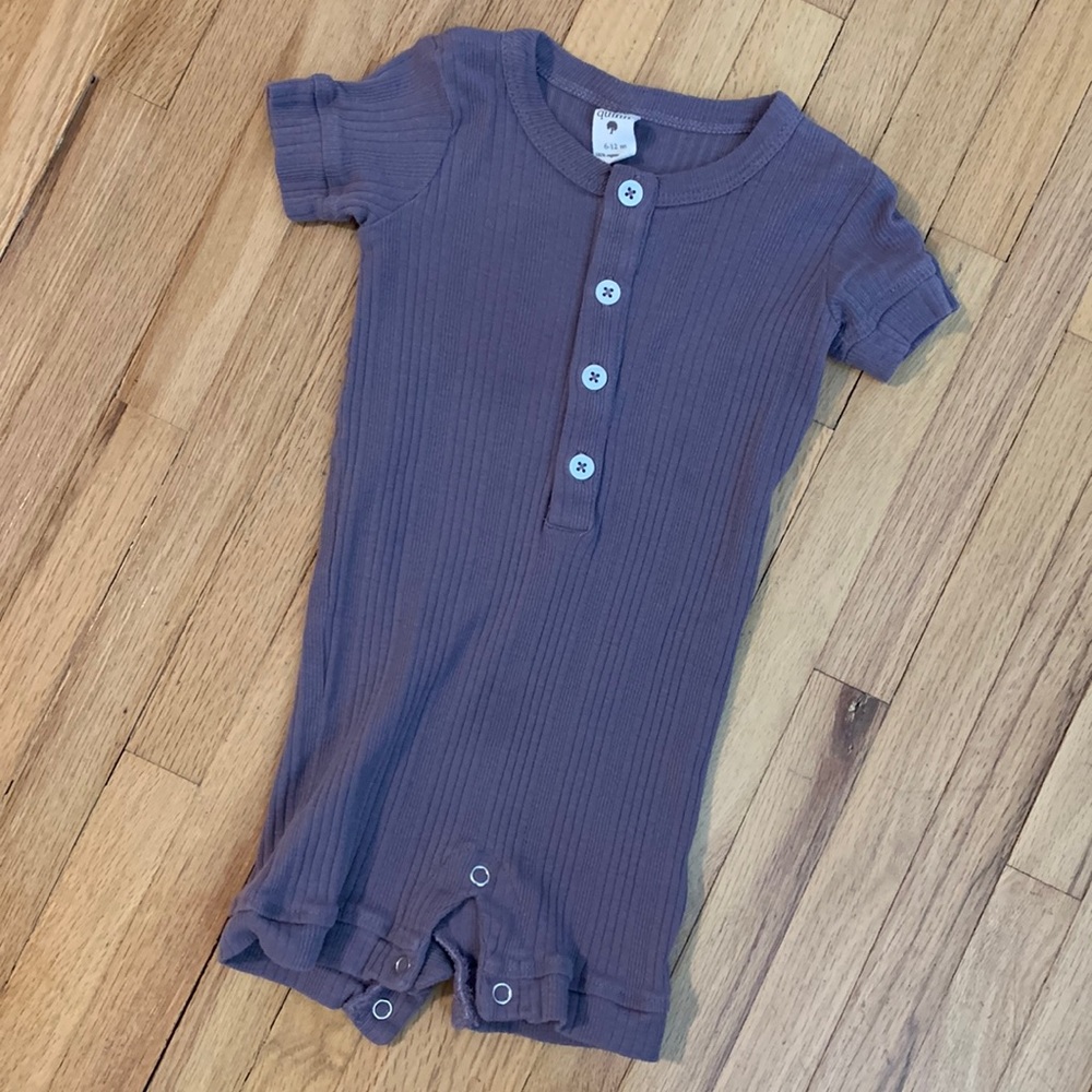 Kate Quinn ribbed one piece - Very good condition - 12 months